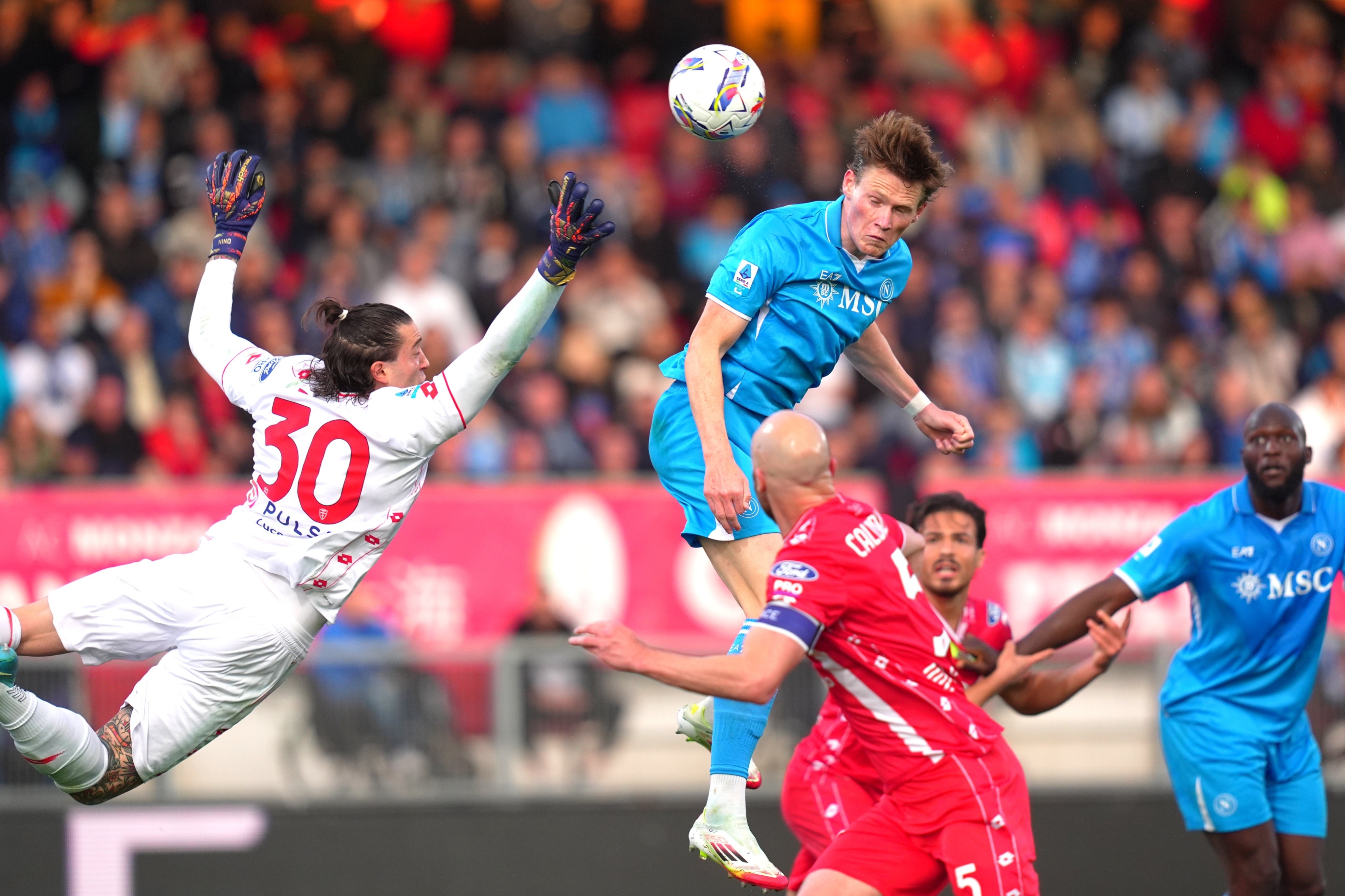 包含那不勒斯冲刺阶段豪取连胜加时末段北京国安调整名单以备国王杯，这操作让人直呼：C罗在C9比赛中挺进下一轮的词条